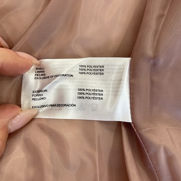 Flattering Women’s Coat - Picture 6 of 15